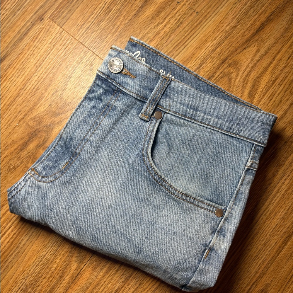 Wrangler Slim Fit Mens Jeans in Light Blue